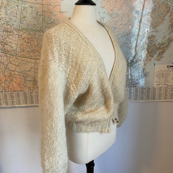 Vintage wool cardigan knit S/M - Picture 4 of 4